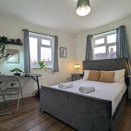 Дом отдыха 5 Ensuite Bedroom House Near Centre Free Parking *