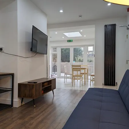 5 Ensuite Bedroom House Near Centre Free Parking Ferienhaus York