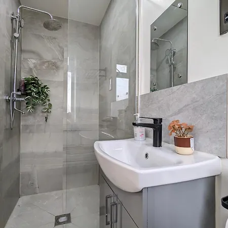 Ferienhaus 5 Ensuite Bedroom House Near Centre Free Parking York