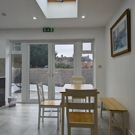 5 Ensuite Bedroom House Near Centre Free Parking York