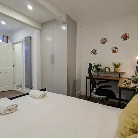 5 Ensuite Bedroom House Near Centre Free Parking Casa vacanze York