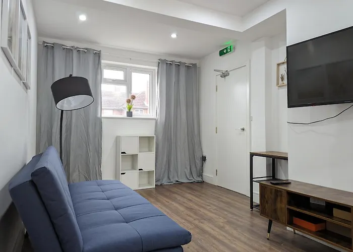 5 Ensuite Bedroom House Near Centre Free Parking Дом отдыха *