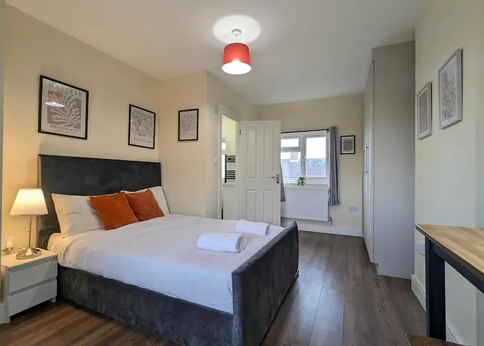 5 Ensuite Bedroom House Near Centre Free Parking * Йорк