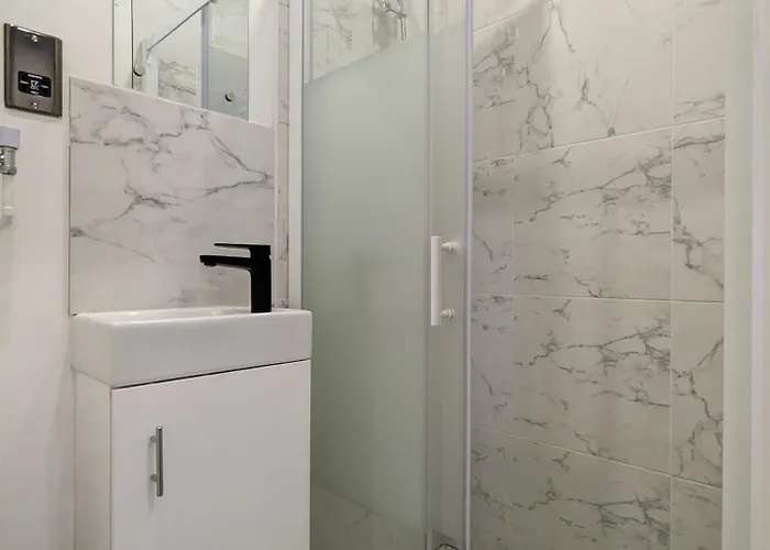 Дом отдыха 5 Ensuite Bedroom House Near Centre Free Parking *