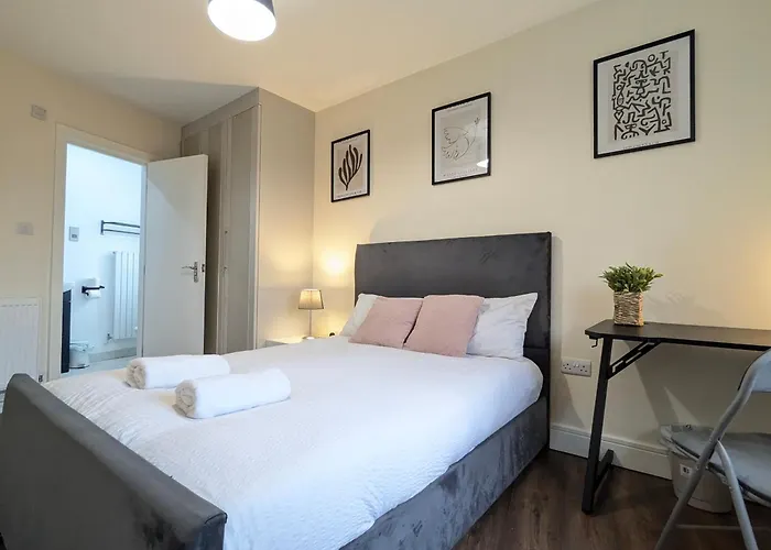 5 Ensuite Bedroom House Near Centre Free Parking Йорк