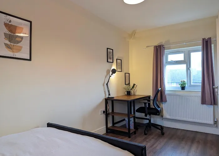 Дом отдыха 5 Ensuite Bedroom House Near Centre Free Parking Йорк